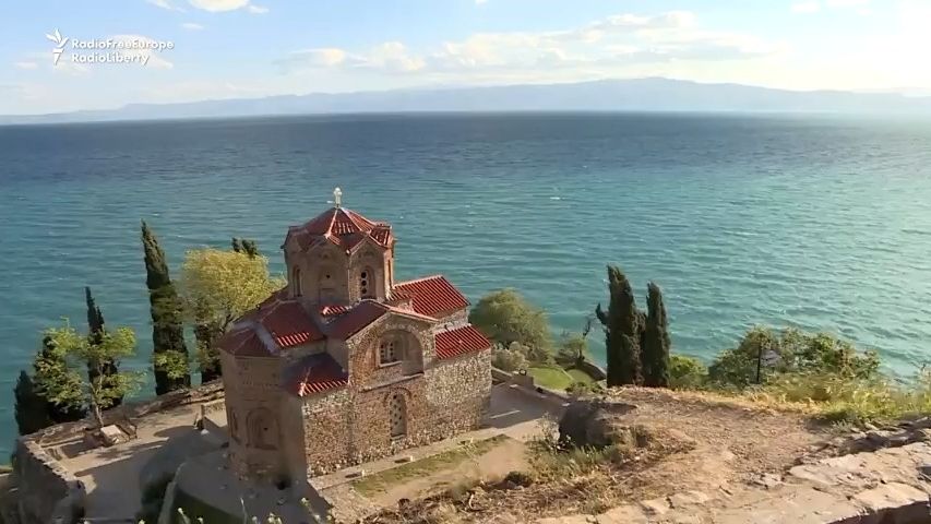 Makedonskému Ohridu hrozí kvůli černým stavbám vyškrtnutí z UNESCO